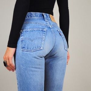 Medium dark Levi's jeans
